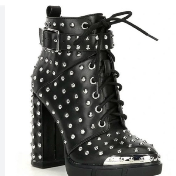 Gianni Bini Shoes - Gianni Bini black studded Lug
Sole Booties